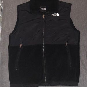 Boys size XL North Face vest